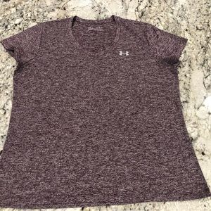 Under Armour Tee, women’s size XL, maroon. NEW no tags, never worn